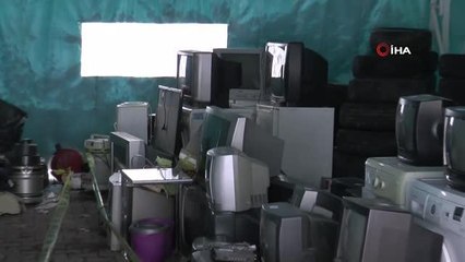 1 milyon TL olan 20 kamyonet çalıntı malzeme emniyet bahçesinde sergilendi