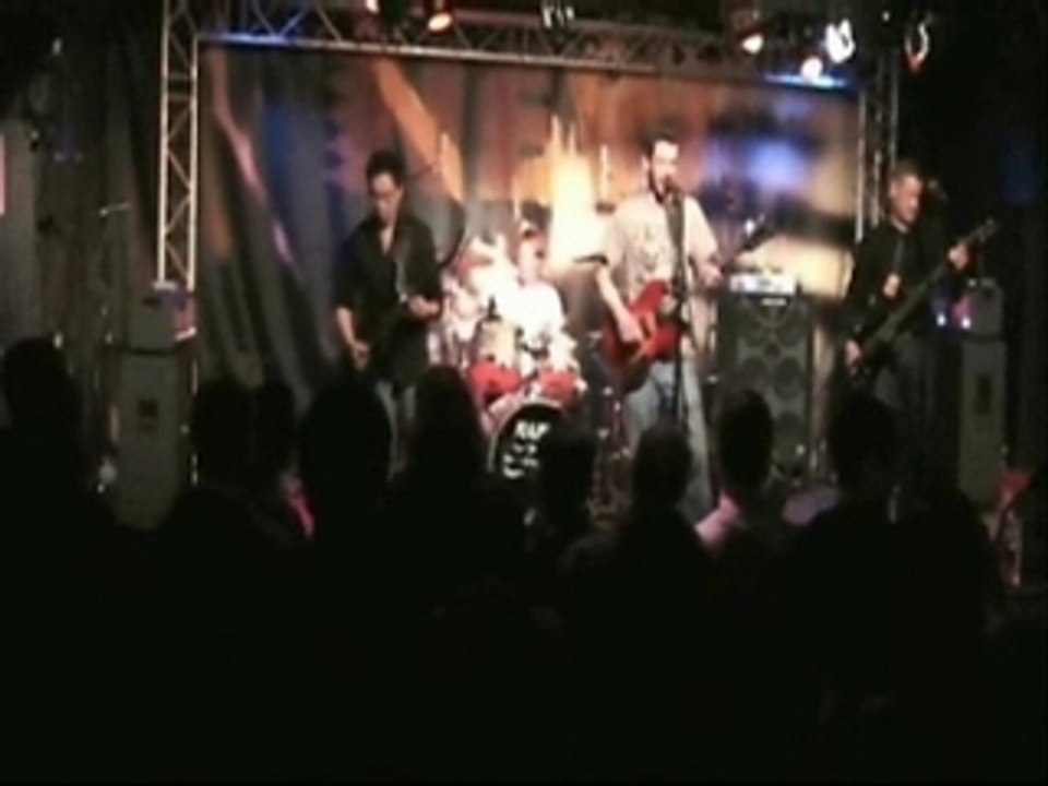 Keep on lying video