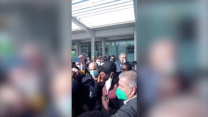 Koulibaly, accoglienza trionfale all'aeroporto di Capodichino