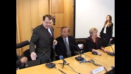 Morre Luc Montagnier, descobridor do HIV