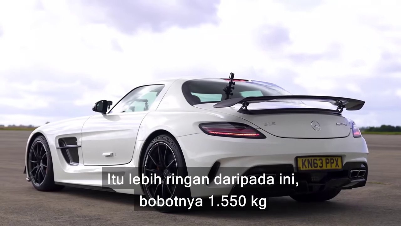 AMG SLS Black Series v Mustang Shelby GT500- DRAG RACE