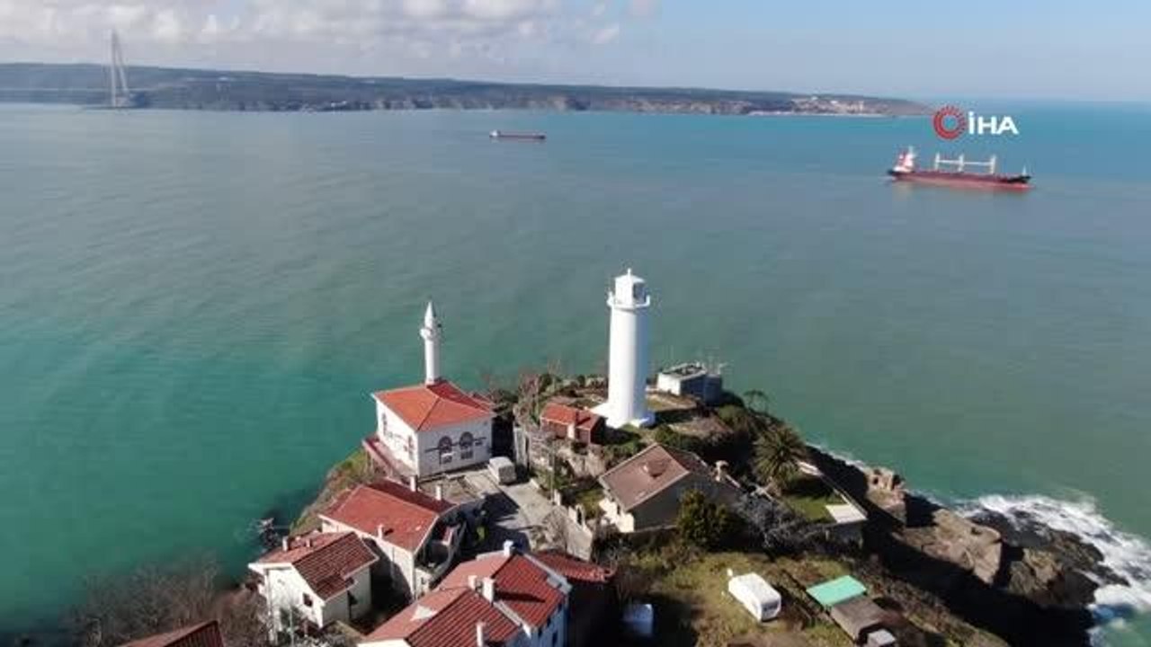 Beykoz'da restore edilen tarihi Anadolu Feneri böyle görüntülendi