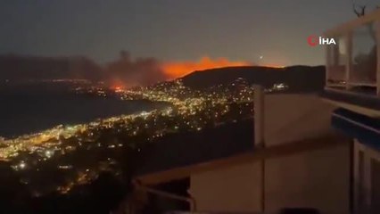 Californiya'daki 2 bölgede yangın alarmı