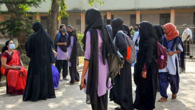 Nonstop: SC refuses urgent hearing on hijab controversy