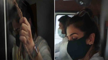 Raveena Tandon पापा को एंबुलेंस में आखिरी बार देख फूट-फूटकर रोई; Watch video | FilmiBeat