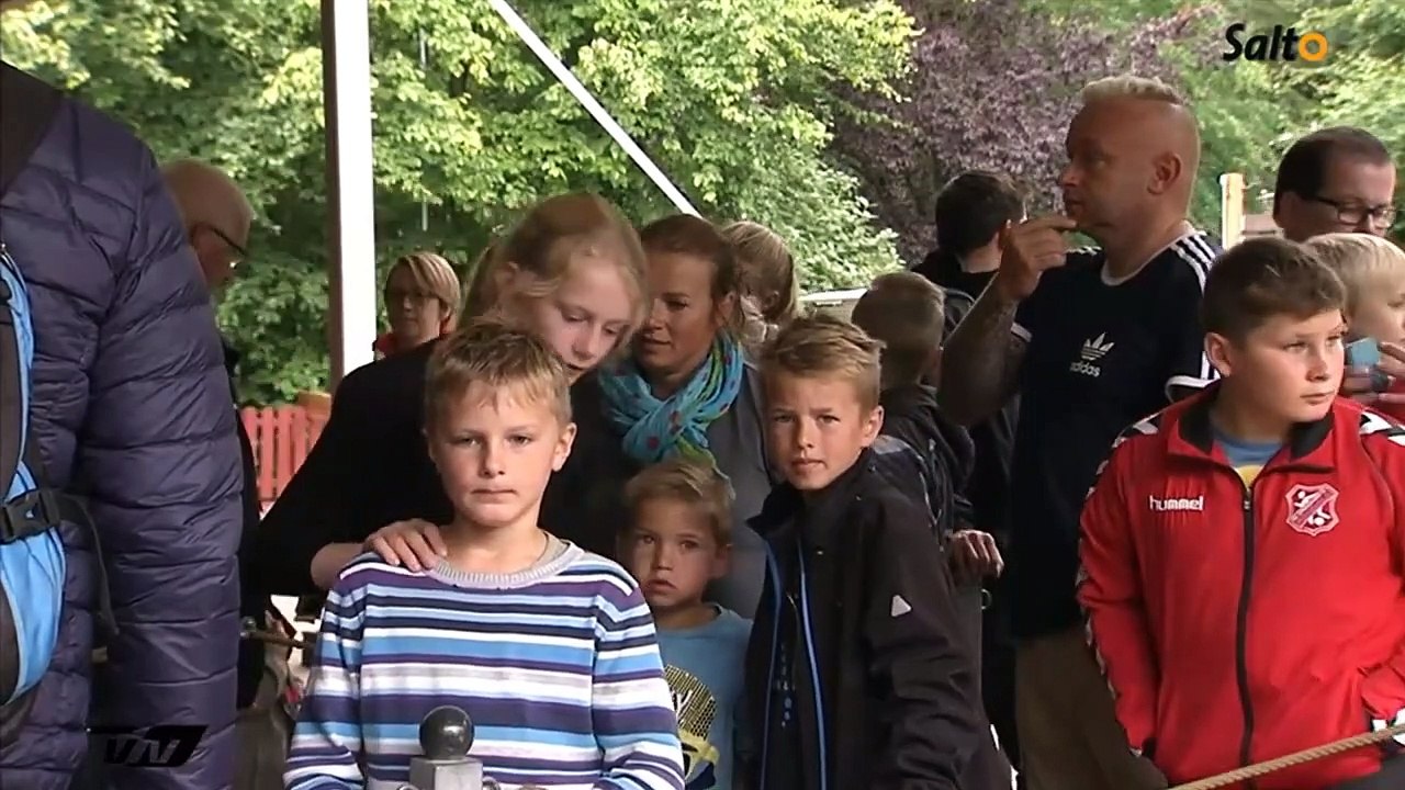 Dolph besøger Fårup Sommerland | 1-2 | Søren Kragelund | 29-07-2015 | TV2 NORD @ TV2 Danmark