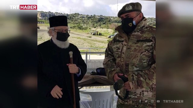 Rum Papazların atış talimi tepkilere yol açtı