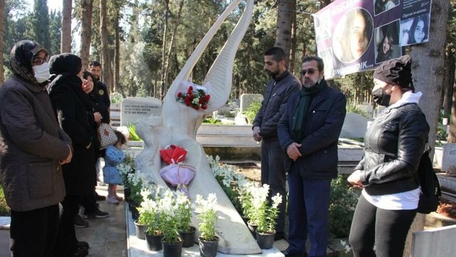 Özgecan, ölümünün 7’nci yılında mezarı başında anıldı
