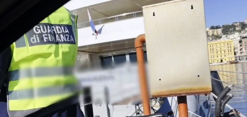 Yacht battenti bandiera estera ma sconosciuti al Fisco: blitz nei porti turistici campani (11.02.22)