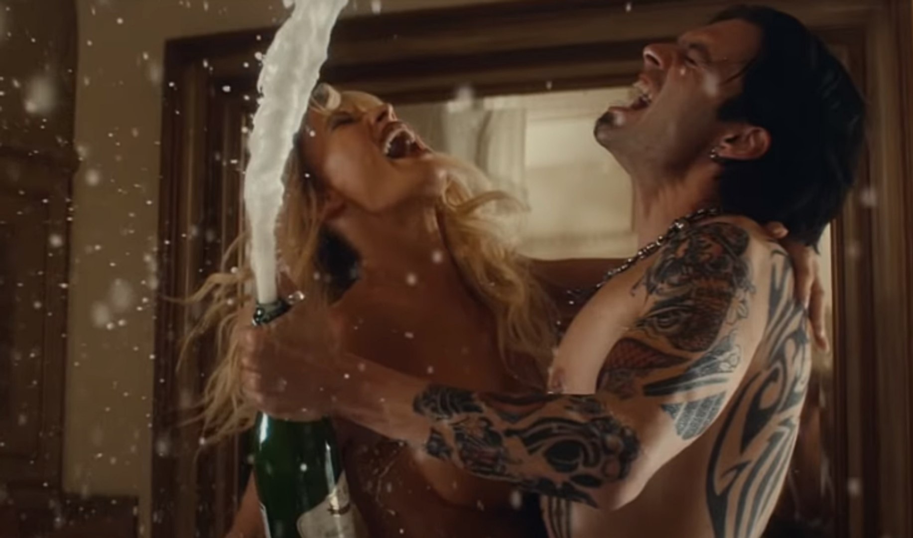Critica: 'Pam & Tommy' (Disney+), la serie del vídeo porno de Pamela Anderson y Tommy 