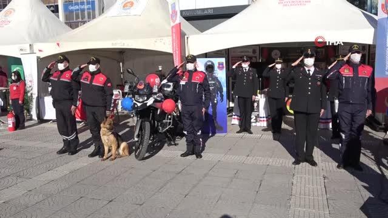 '112 Günü'nde sağlık filosuna ambulans takviyesi