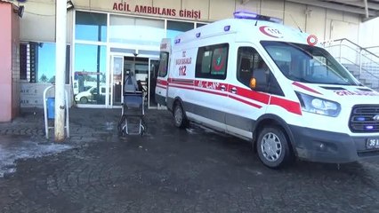 Kars'ta hırsızlar girdikleri evin sahiplerini bıçakladı