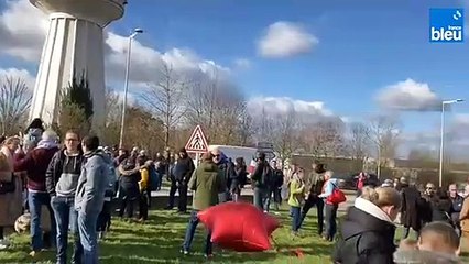 Convois de la liberté : une centaine de voitures passent par Amiens
