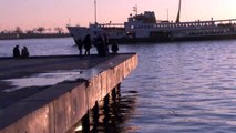 Can pazarı: Denize düşen 2 genç kız kurtarıldı
