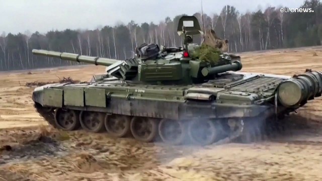 الأزمة الأوكرانية في أخطر لحظاتها.. الغرب يحذر وروسيا تجري مناورات عسكرية ضخمة على الحدود