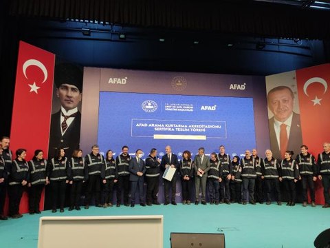 Son dakika haberi! Birçok arama kurtarma ekibinin AFAD Akreditasyon Sertifikasını Bakan Soylu verdi