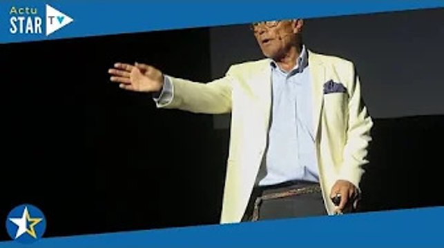 “Je vis chez son mec et elle” : pourquoi Jean-Marie Périer squatte chez son ex Julie Andrieu