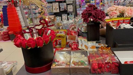 Sevgililer Günü'ne özel hazırlanan "hediye paketleri" alternatif sunuyor