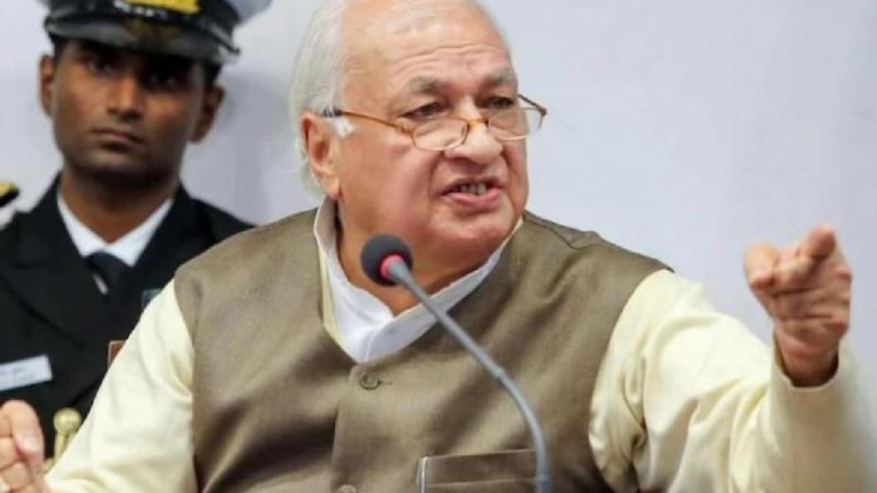 Watch what Kerala Governor Arif Khan said on Hi...