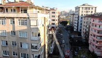 Kadıköy'de 6 katlı apartmanda yangın çıktı... İki kadın dumandan etkilendi