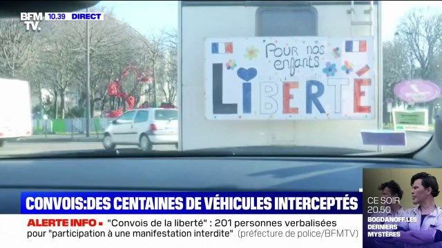 Le Convoi de la liberté entre dans Paris et cherche à rejoindre les Champs-Élysées