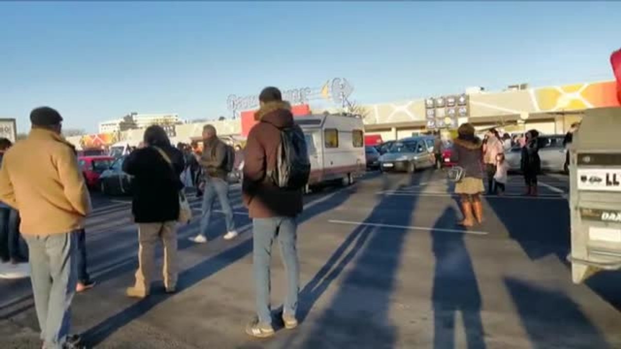 El 'convoy de la libertad' se dirige a París para protestar contra las restricciones por la pandemia