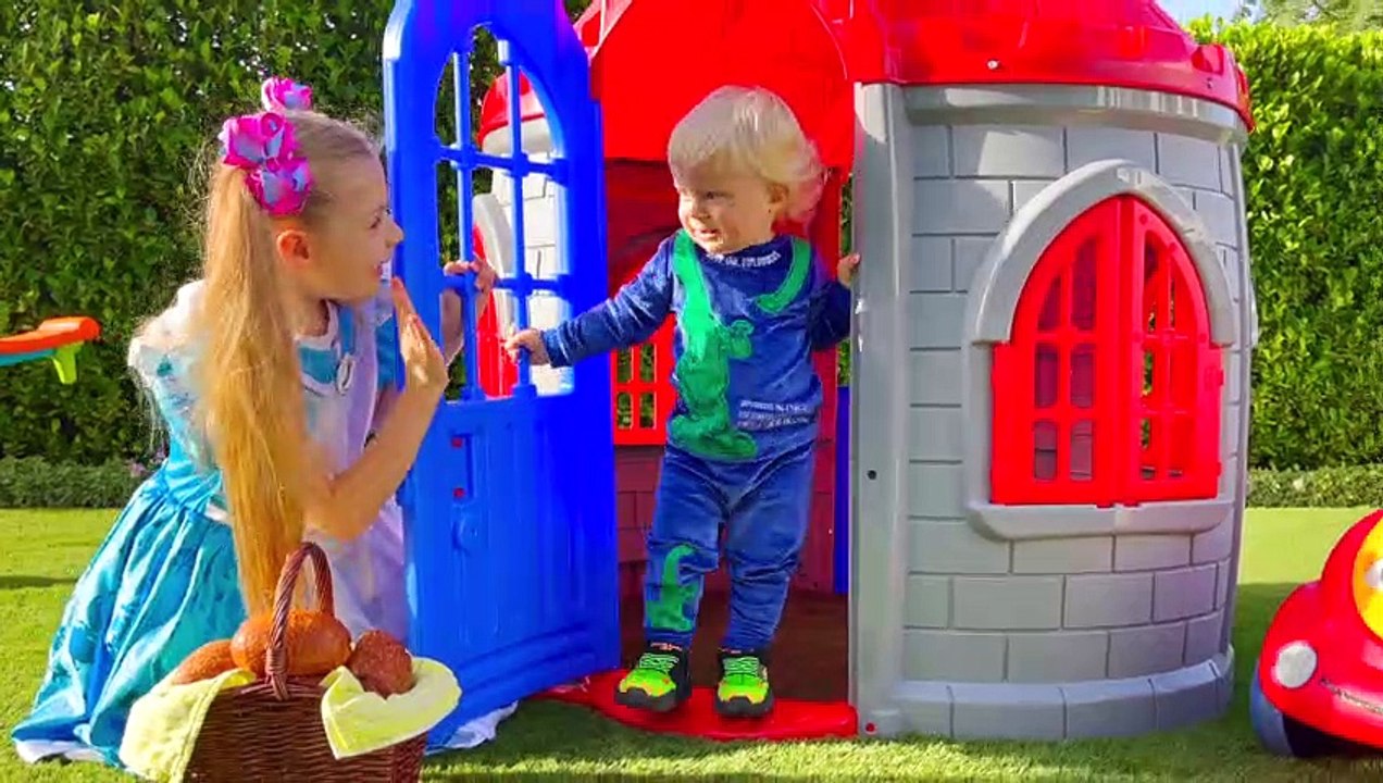 Diana Roma and a new school story about the Notebook