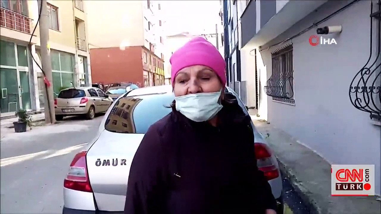 Yol çöktü, apartmanı fareler bastı