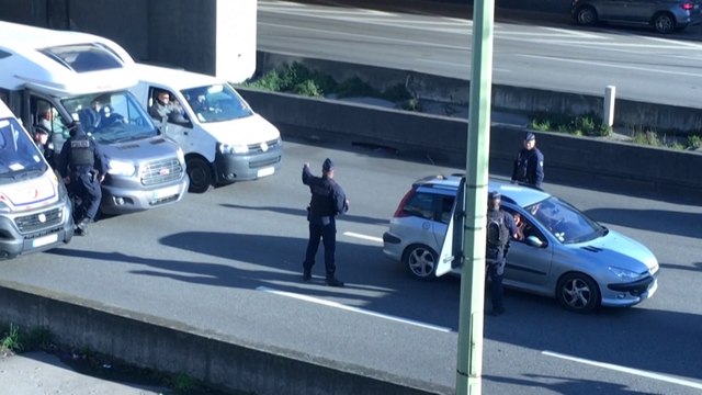 «Convoi de la liberté» : des centaines de véhicules en cours d’interception aux portes de Paris