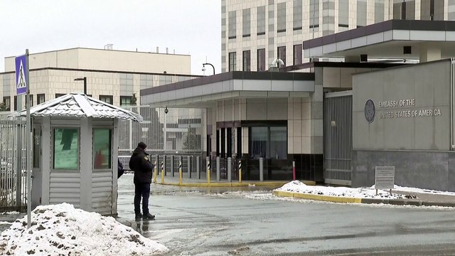 صور السفارة الأميركية في كييف بعد تعهد واشنطن بإجراء دبلوماسسيها من أوكرانيا
