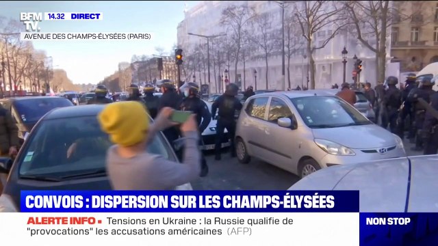 Convoi de la liberté : plusieurs centaines de manifestants bloquent les Champs-Élysées