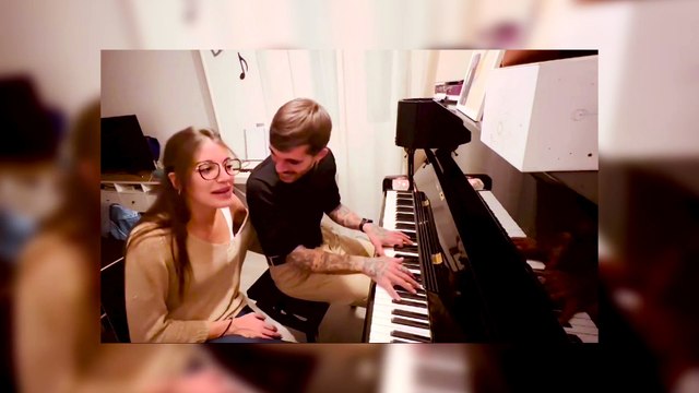 Ana Guerra y Víctor Elías confirman su relación con un beso de película en Instagram