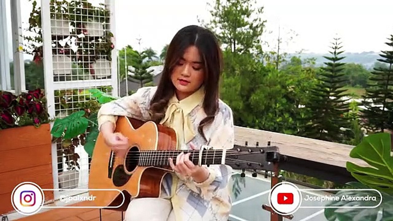 Oasis-Wonderwall-Flatpicking-Guitar-Cover-Josephi