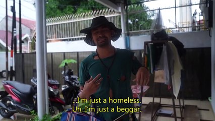 KERJAIN CEWEK CANTIK PURA PURA JADI GEMBEL