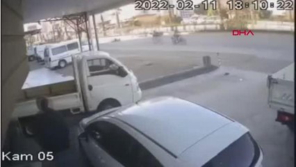 Engelli çocuğunun arkasından koşan kadın, motosikletin çarpmasıyla yaşamını yitirdi