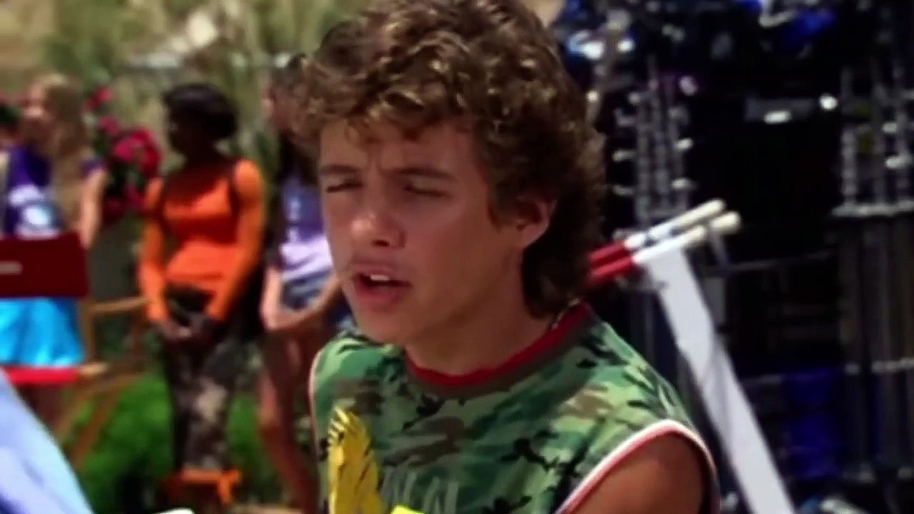 Zoey 101 was absolute CRINGE
