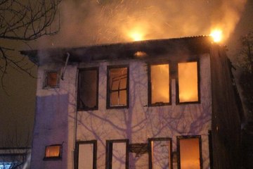 METRUK BİNA ALEV ALEV YANDI