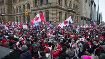 Kanada'da kamyoncuların aşı karşıtı protestoları gece gündüz devam ediyor