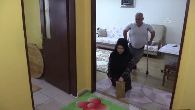Bedensel engelli çift zorlukları sevgi yle aşıyor