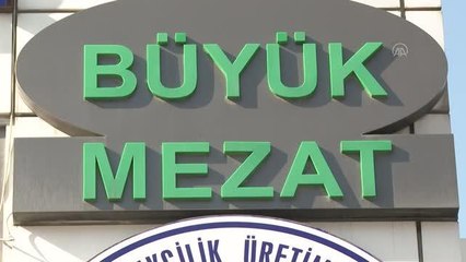 Çiçekçileri 14 Şubat'a hazırlanıyor