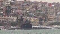 Rus denizaltısı İstanbul Boğazı’ndan geçti