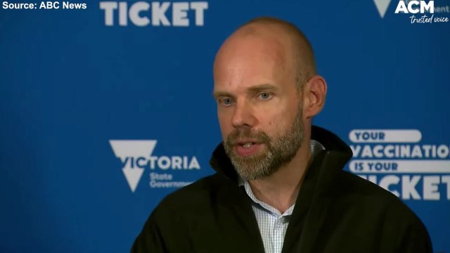 How to log a positive RAT result on the DH website - Jeroen Weimar COVID-19 Press Conference | January 7, 2022 | ACM