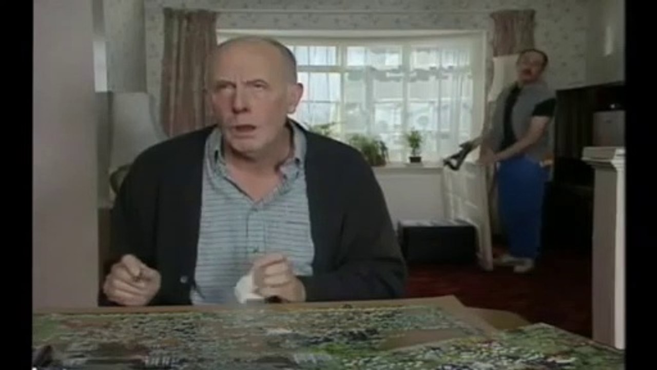 One Foot In The Grave  S3/E1  Richard Wilson • Annette Crosbie • Doreen Mantle