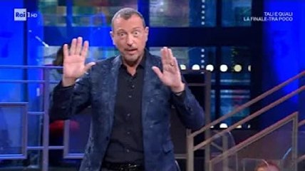 Soliti Ignoti, finale con beffa per Anna Falchi ospite stasera  Amadeus Incredibile! Aveva notato 10