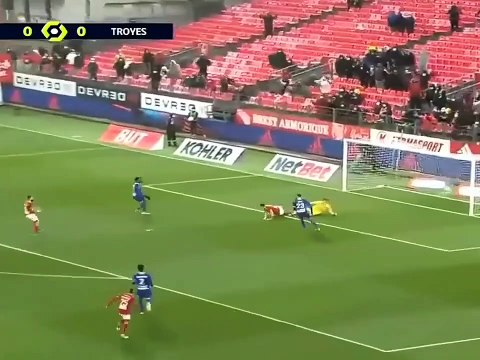 Brest : la passe décisive chirurgicale de Belaïli !