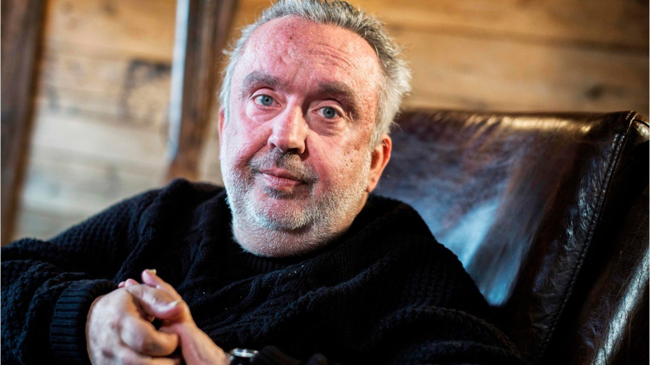 VOICI : Dominique Farrugia prend la pose avec Alain Chabat pour une hilarante raison