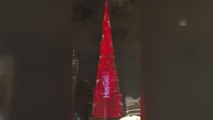 Dubai'nin sembol gökdeleni Burj Khalifa'ya, Türk bayrağı yansıtıldı