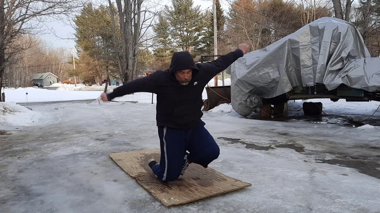 Gettin' Back Into Kneeling Jump Splits