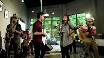 #GempakCircleCoustic Hanya Memuji - Sarah & Farriz #DuoStar