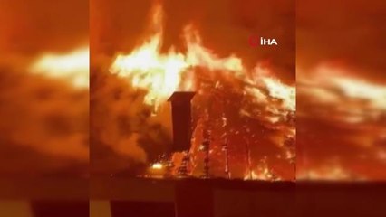 2 katlı binanın çatısı alev alev yandı